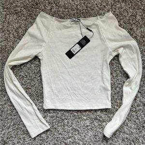 White long sleeve crop top